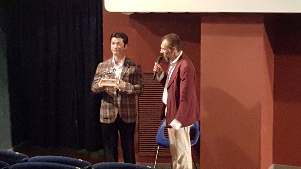 Il protagonista di Gentle premiato dal direttore del MIFF